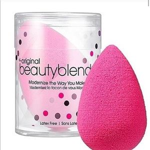 Brand new beauty blender